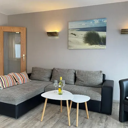 Lejlighed Helle Erdgeschosswohnung Mit Sonniger Terrasse By Interhome