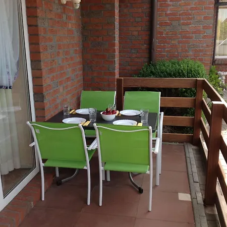Helle Erdgeschosswohnung Mit Sonniger Terrasse By Interhome * Carolinensiel